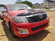 Red 2015 Toyota Hilux: Unmatched Performance for sale
