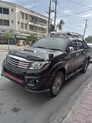 2015 Toyota Hilux in Black: Versatile and Stylish Pickup Truck for sale