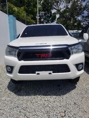 2015 Toyota Hilux SR 4x4 White - Powerful Off-Road Vehicle for sale