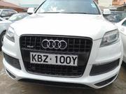 White Audi Q7 2013 - Stylish SUV for Your Drive for sale