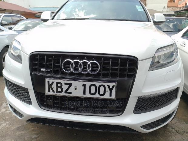 White Audi Q7 2013 - Stylish SUV for Your Drive