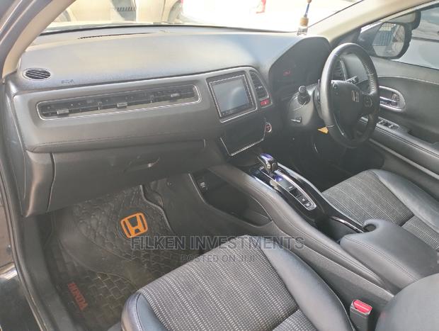 Honda Vezel 1.5 Hybrid 2WD 2015 Black