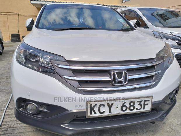 2013 White Honda CR-V - Stylish Pre-owned SUV