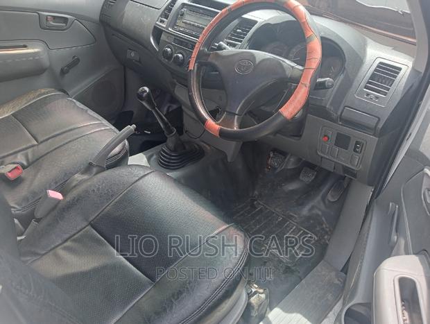 Toyota Hilux 2012 White