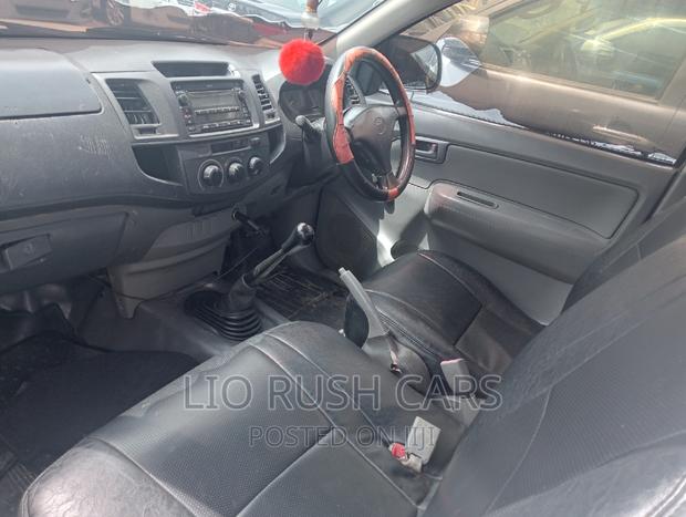 Toyota Hilux 2012 White