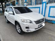Toyota Vanguard 2010 White for sale