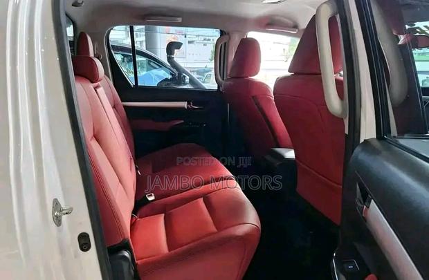 New 2018 Toyota Hilux White: Discover Your Perfect Match