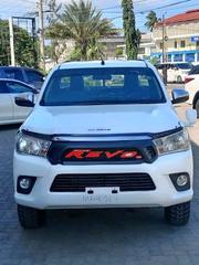 Toyota Hilux 2017 - White - Invincible 4x4 for sale