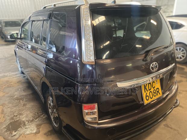 Pre-owned 2015 Black Toyota ISIS Saloon available
