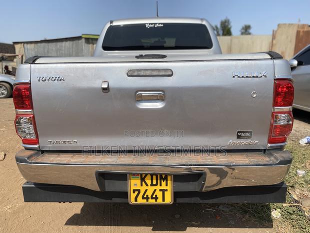2017 Toyota Hilux Silver: Powerful and reliable pickup truck