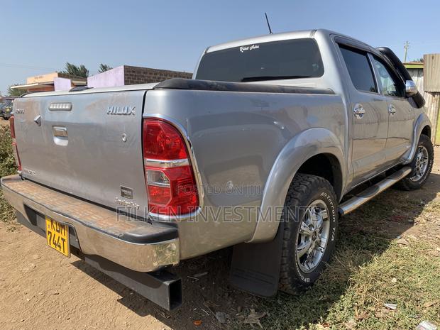 2017 Toyota Hilux Silver: Powerful and reliable pickup truck