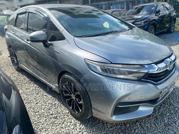 Used Honda Fit Shuttle 2015 1.5 Hybrid 2WD - Silver