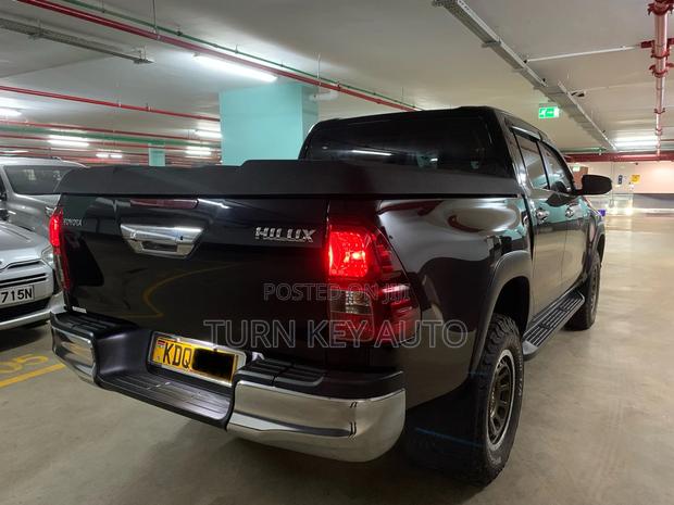 Toyota Hilux 2018 Black - Powerful Performance and Durable Design
