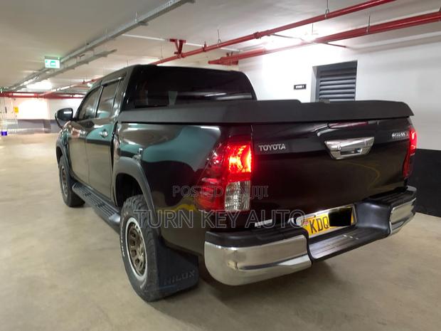 Toyota Hilux 2018 Black - Powerful Performance and Durable Design