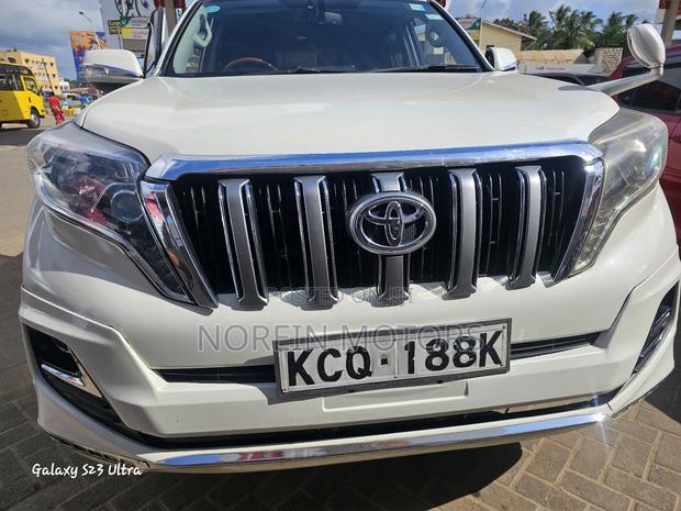 Toyota Land Cruiser Prado 2011 White