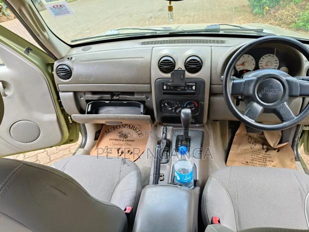 Jeep Cherokee Sport 3.7 Automatic 2005 Green
