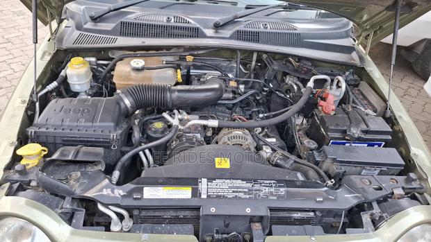 Jeep Cherokee Limited 3.7 2005 Green