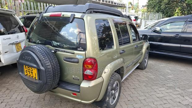 Jeep Cherokee Limited 3.7 2005 Green