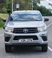 Toyota Hilux 2023 Gray for sale