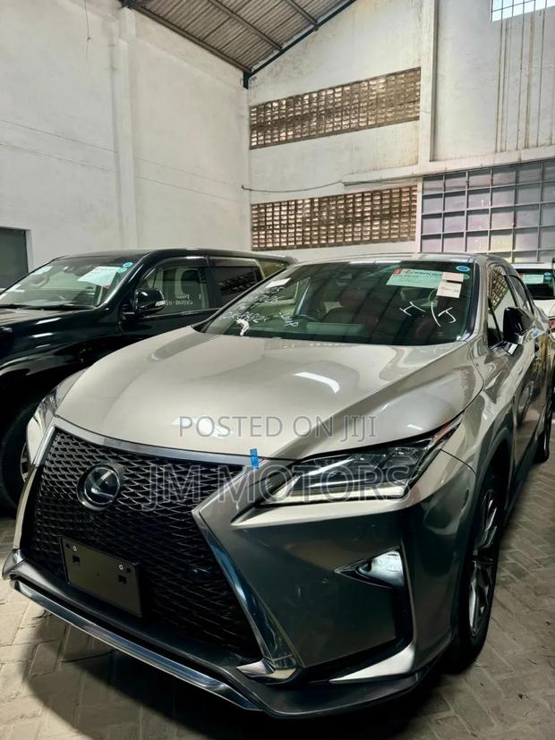 Lexus RX 200 2017 Gold