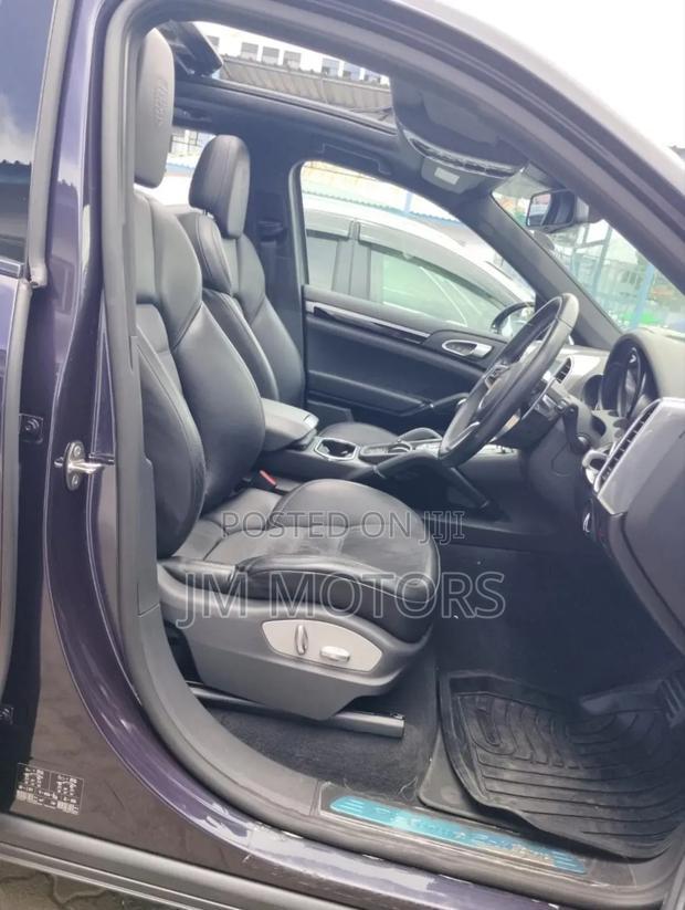 Porsche Cayenne 2017 Matt Black