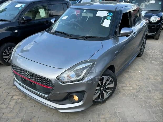 Suzuki Swift 2018 Gray