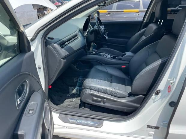 Honda Vezel 2018 Pearl