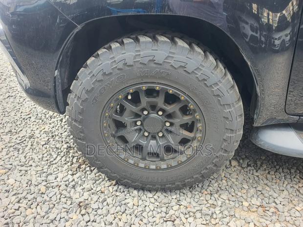 Toyota Hilux Revo Double Cab Deisel 2.4 RWD 2018 Black