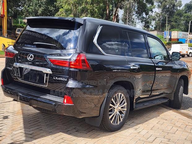 Lexus LX 2018 Black