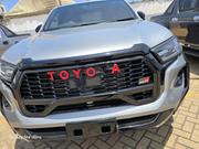Toyota Hilux 2018 Gray for sale