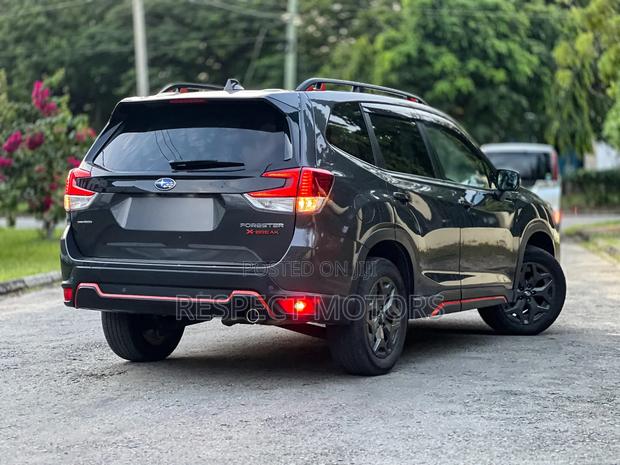 Subaru Forester 2020 Gray