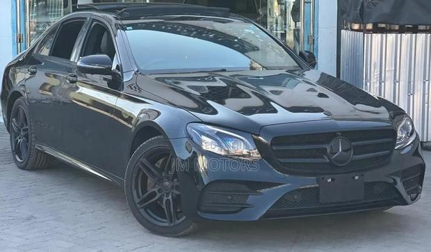 Mercedes-Benz E200 2019 Black