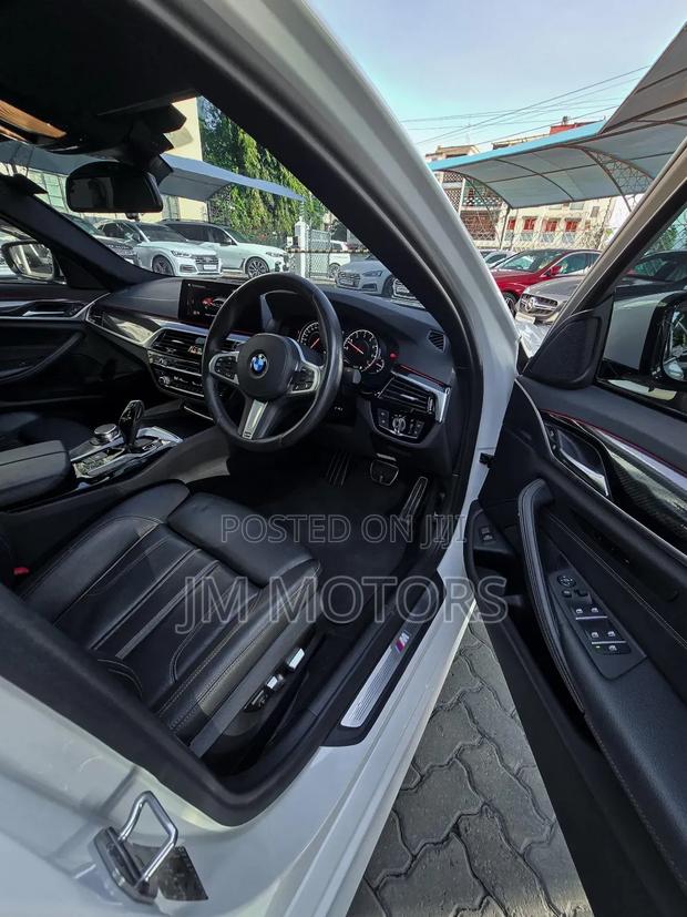 BMW 523i 2018 White
