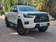 Toyota Hilux 2022 White for sale