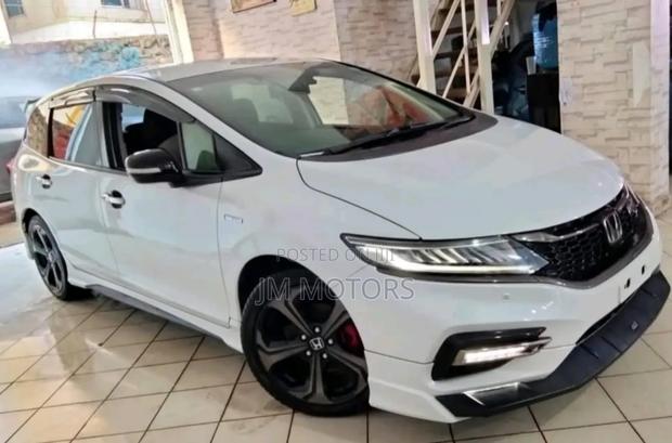 Honda Jade 2018 White