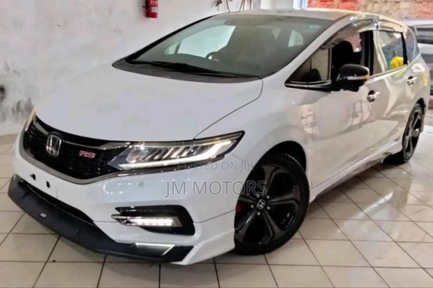 Honda Jade 2018 White