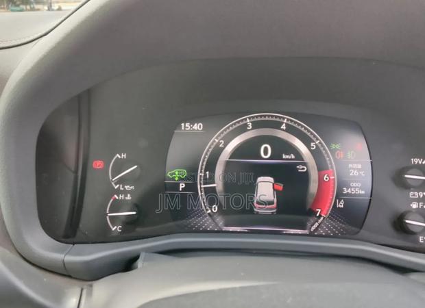 Lexus LX 2023 Green