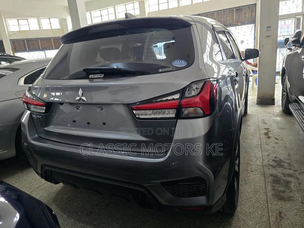 Mitsubishi RVR 2020 Silver