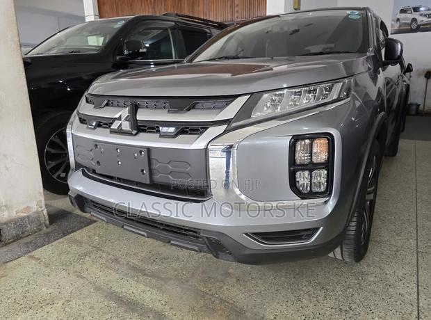 Mitsubishi RVR 2020 Silver