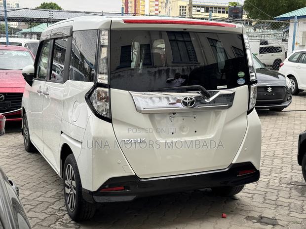 Daihatsu Thor 2019 White