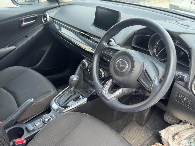 Mazda 2 2021 Gray