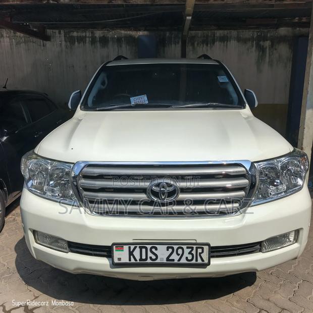 Toyota Land Cruiser 4.6 V8 ZX 2009 White