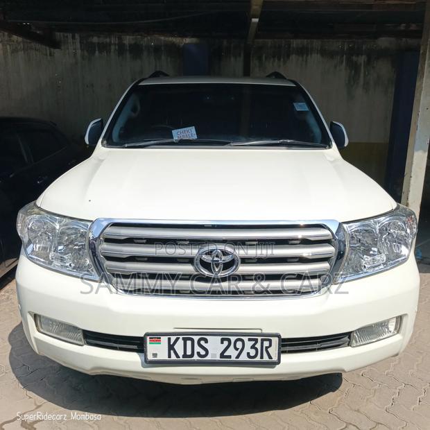 Toyota Land Cruiser 4.6 V8 ZX 2009 White