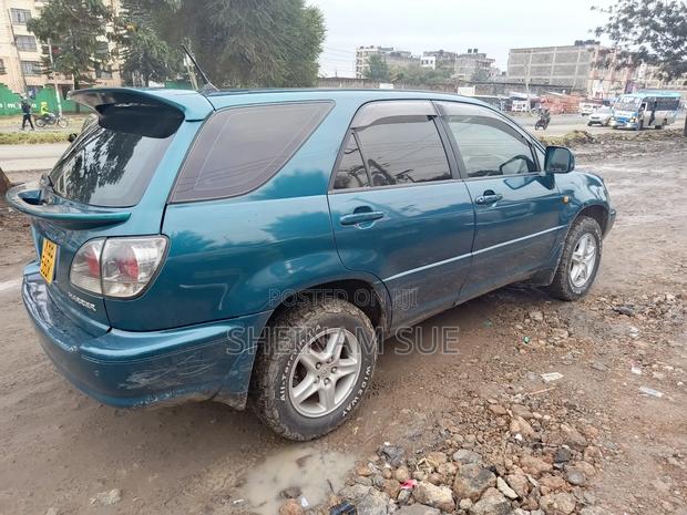 Toyota Harrier 2001 Green