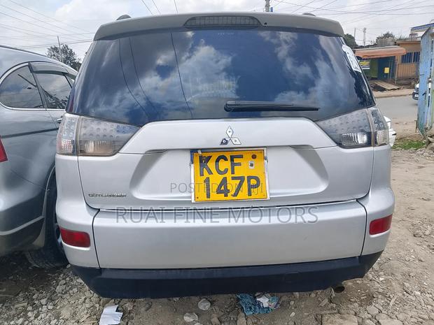 Mitsubishi Outlander 2009 Silver