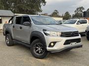 Toyota Hilux Rugged X 4x4 2018 Silver for sale