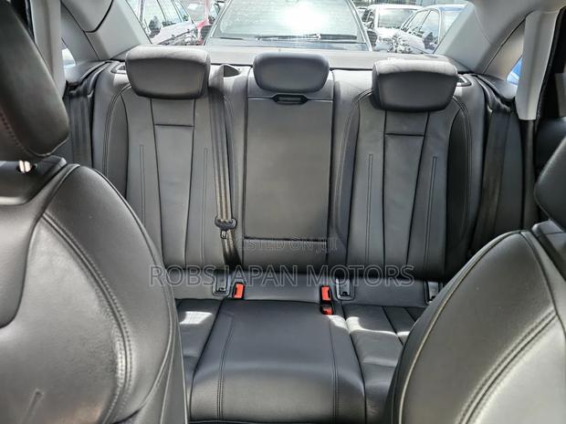 Audi A4 2.0T ultra Premium FWD 2017 Black