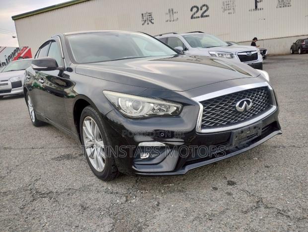 Nissan Skyline 2019 Black