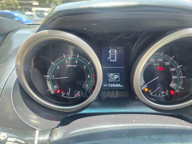 Toyota Land Cruiser Prado 2011 Black