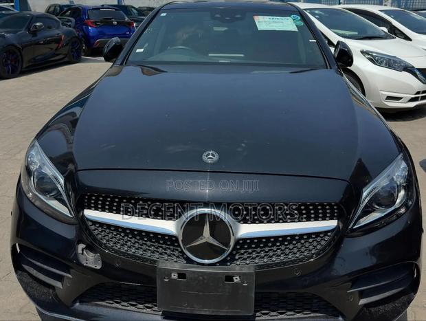 Mercedes-Benz C220 Classic 2019 Matt Black